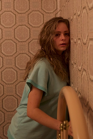 HOUNDS OF LOVE
